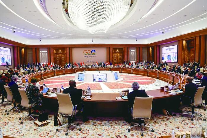 　　当地时间10日，二十国集团（G20）领导人第十八次峰会在印度新德里闭幕。图为9日，G20领导人出席峰会第二次工作会议。 图源：法媒